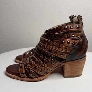 Freebird by Steven Cannes Brown Studded Strappy Leather Sandals Zipper Size 8